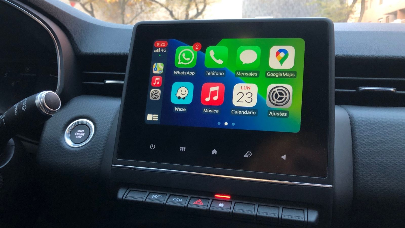 Actualiza tu coche con CarPlay con estas 7 pantallas multimedia